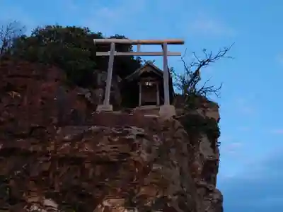 稲佐の浜 弁天島(島根県)