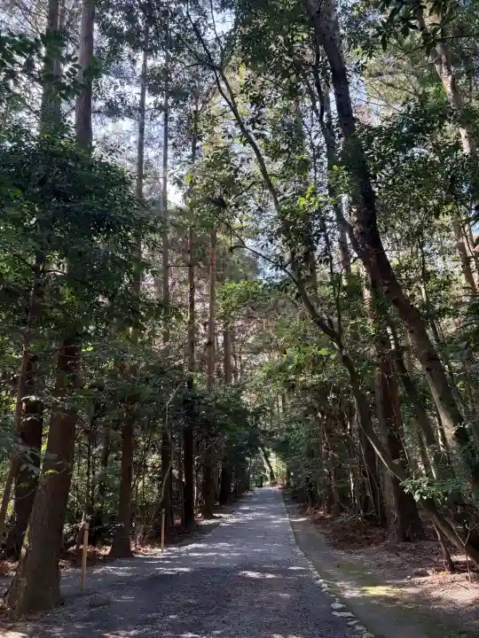 伊勢神宮外宮(豊受大神宮)の{uncategorized: "未分類", other: "その他", undefined: "問題あり", building: "その他建物", grave: "お墓", sacred_gate: "鳥居", guardian: "狛犬", statue: "像", buddha: "仏像", history: "歴史", nature: "自然", garden: "庭園", animal: "動物", pagoda: "塔", temizu: "手水舎", mountain_gate: "山門・神門", sanctuary: "本殿・本堂", subordinate: "末社・摂社", art: "芸術", scenery: "景色", jizo: "地蔵", ema: "絵馬", goshuin: "御朱印", omikuji: "おみくじ", items: "授与品その他", amulet: "お守り", goshuincho: "御朱印帳", eats: "食事", festival: "お祭り", votive_dance: "神楽", shichigosan: "七五三参", wedding: "結婚式", experience: "体験その他", initially: "初詣", around: "周辺", anti_infection: "感染症対策"}