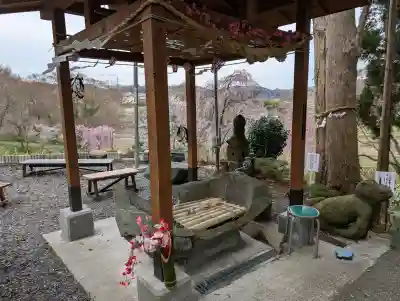 阿久津「田村神社」（郡山市阿久津町）旧社名：伊豆箱根三嶋三社の{uncategorized: "未分類", other: "その他", undefined: "問題あり", building: "その他建物", grave: "お墓", sacred_gate: "鳥居", guardian: "狛犬", statue: "像", buddha: "仏像", history: "歴史", nature: "自然", garden: "庭園", animal: "動物", pagoda: "塔", temizu: "手水舎", mountain_gate: "山門・神門", sanctuary: "本殿・本堂", subordinate: "末社・摂社", art: "芸術", scenery: "景色", jizo: "地蔵", ema: "絵馬", goshuin: "御朱印", omikuji: "おみくじ", items: "授与品その他", amulet: "お守り", goshuincho: "御朱印帳", eats: "食事", festival: "お祭り", votive_dance: "神楽", shichigosan: "七五三参", wedding: "結婚式", experience: "体験その他", initially: "初詣", around: "周辺", anti_infection: "感染症対策"}