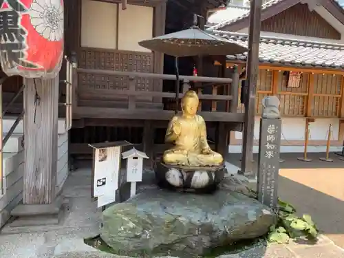 大圓寺の像