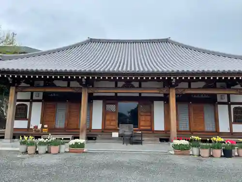 泉蔵寺の本殿・本堂