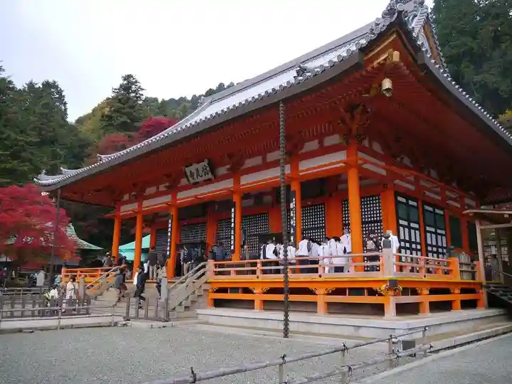 勝尾寺の本殿・本堂