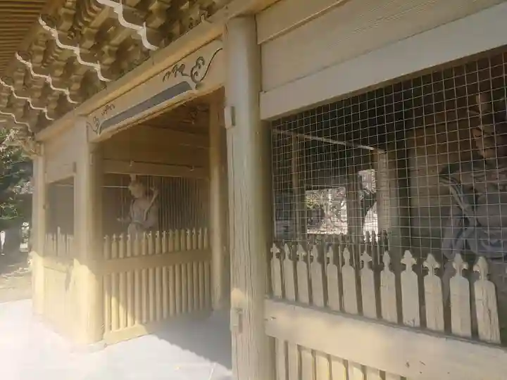 総願寺の山門・神門