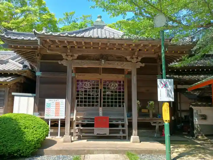 布施弁天 東海寺の{uncategorized: "未分類", other: "その他", undefined: "問題あり", building: "その他建物", grave: "お墓", sacred_gate: "鳥居", guardian: "狛犬", statue: "像", buddha: "仏像", history: "歴史", nature: "自然", garden: "庭園", animal: "動物", pagoda: "塔", temizu: "手水舎", mountain_gate: "山門・神門", sanctuary: "本殿・本堂", subordinate: "末社・摂社", art: "芸術", scenery: "景色", jizo: "地蔵", ema: "絵馬", goshuin: "御朱印", omikuji: "おみくじ", items: "授与品その他", amulet: "お守り", goshuincho: "御朱印帳", eats: "食事", festival: "お祭り", votive_dance: "神楽", shichigosan: "七五三参", wedding: "結婚式", experience: "体験その他", initially: "初詣", around: "周辺", anti_infection: "感染症対策"}