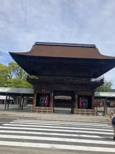 尾張大國霊神社（国府宮）の山門