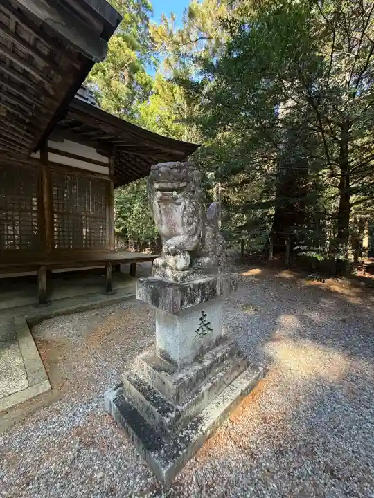 八柱神社(大内山)の{uncategorized: "未分類", other: "その他", undefined: "問題あり", building: "その他建物", grave: "お墓", sacred_gate: "鳥居", guardian: "狛犬", statue: "像", buddha: "仏像", history: "歴史", nature: "自然", garden: "庭園", animal: "動物", pagoda: "塔", temizu: "手水舎", mountain_gate: "山門・神門", sanctuary: "本殿・本堂", subordinate: "末社・摂社", art: "芸術", scenery: "景色", jizo: "地蔵", ema: "絵馬", goshuin: "御朱印", omikuji: "おみくじ", items: "授与品その他", amulet: "お守り", goshuincho: "御朱印帳", eats: "食事", festival: "お祭り", votive_dance: "神楽", shichigosan: "七五三参", wedding: "結婚式", experience: "体験その他", initially: "初詣", around: "周辺", anti_infection: "感染症対策"}