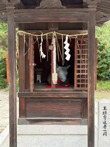 御厨神社の{uncategorized: "未分類", other: "その他", undefined: "問題あり", building: "その他建物", grave: "お墓", sacred_gate: "鳥居", guardian: "狛犬", statue: "像", buddha: "仏像", history: "歴史", nature: "自然", garden: "庭園", animal: "動物", pagoda: "塔", temizu: "手水舎", mountain_gate: "山門・神門", sanctuary: "本殿・本堂", subordinate: "末社・摂社", art: "芸術", scenery: "景色", jizo: "地蔵", ema: "絵馬", goshuin: "御朱印", omikuji: "おみくじ", items: "授与品その他", amulet: "お守り", goshuincho: "御朱印帳", eats: "食事", festival: "お祭り", votive_dance: "神楽", shichigosan: "七五三参", wedding: "結婚式", experience: "体験その他", initially: "初詣", around: "周辺", anti_infection: "感染症対策"}
