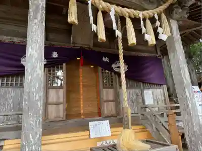 坪沼八幡神社の本殿・本堂