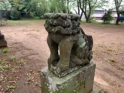 諏訪神社の狛犬