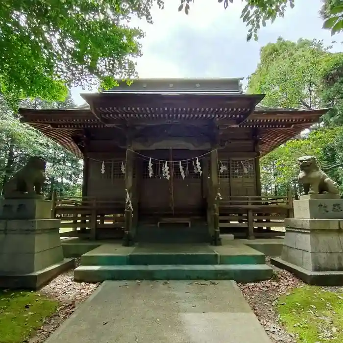 鬼越神社の本殿