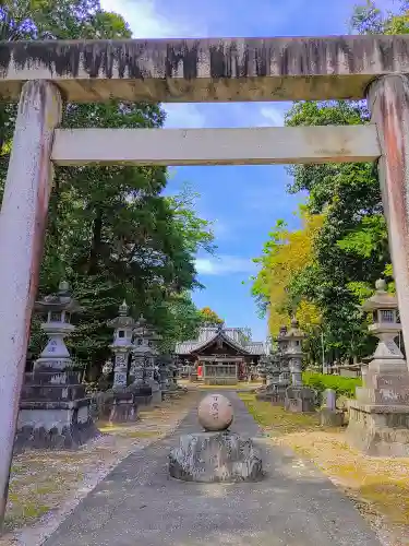 魚入神社の鳥居