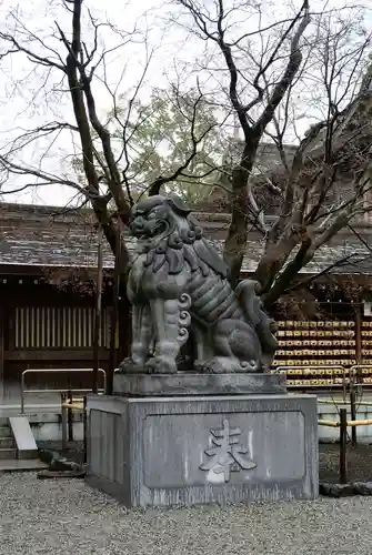 寒川神社の狛犬