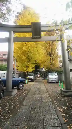 穏田神社の鳥居