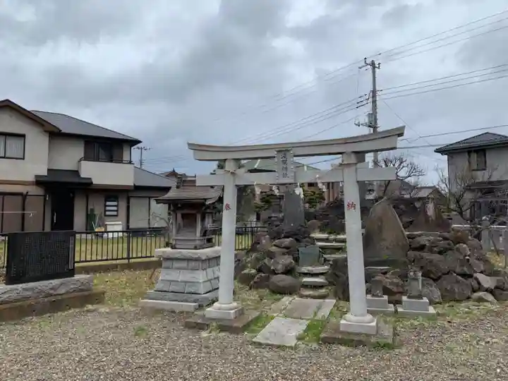 巖島神社の鳥居