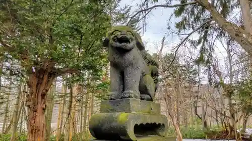 幾春別神社の狛犬