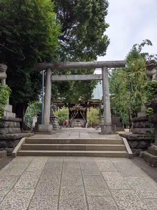 諏訪神社の鳥居