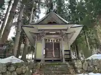 赤瀧神社の{uncategorized: "未分類", other: "その他", undefined: "問題あり", building: "その他建物", grave: "お墓", sacred_gate: "鳥居", guardian: "狛犬", statue: "像", buddha: "仏像", history: "歴史", nature: "自然", garden: "庭園", animal: "動物", pagoda: "塔", temizu: "手水舎", mountain_gate: "山門・神門", sanctuary: "本殿・本堂", subordinate: "末社・摂社", art: "芸術", scenery: "景色", jizo: "地蔵", ema: "絵馬", goshuin: "御朱印", omikuji: "おみくじ", items: "授与品その他", amulet: "お守り", goshuincho: "御朱印帳", eats: "食事", festival: "お祭り", votive_dance: "神楽", shichigosan: "七五三参", wedding: "結婚式", experience: "体験その他", initially: "初詣", around: "周辺", anti_infection: "感染症対策"}