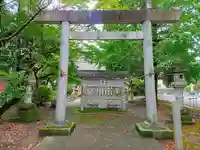 菅安社の鳥居