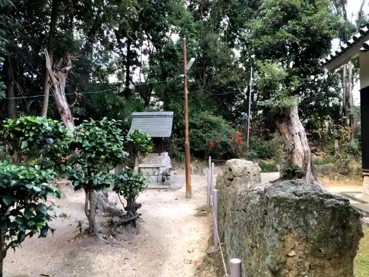 中臣須牟地神社の末社・摂社