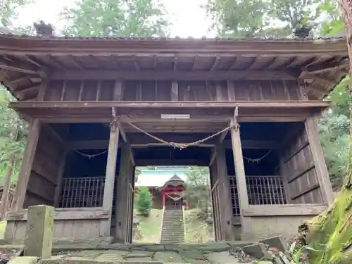 白山神社の山門