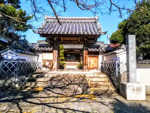 西岸寺の山門