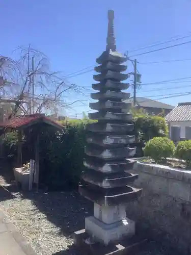 遣浄院（常楽寺塔頭）の塔