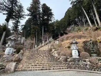 華厳寺の{uncategorized: "未分類", other: "その他", undefined: "問題あり", building: "その他建物", grave: "お墓", sacred_gate: "鳥居", guardian: "狛犬", statue: "像", buddha: "仏像", history: "歴史", nature: "自然", garden: "庭園", animal: "動物", pagoda: "塔", temizu: "手水舎", mountain_gate: "山門・神門", sanctuary: "本殿・本堂", subordinate: "末社・摂社", art: "芸術", scenery: "景色", jizo: "地蔵", ema: "絵馬", goshuin: "御朱印", omikuji: "おみくじ", items: "授与品その他", amulet: "お守り", goshuincho: "御朱印帳", eats: "食事", festival: "お祭り", votive_dance: "神楽", shichigosan: "七五三参", wedding: "結婚式", experience: "体験その他", initially: "初詣", around: "周辺", anti_infection: "感染症対策"}