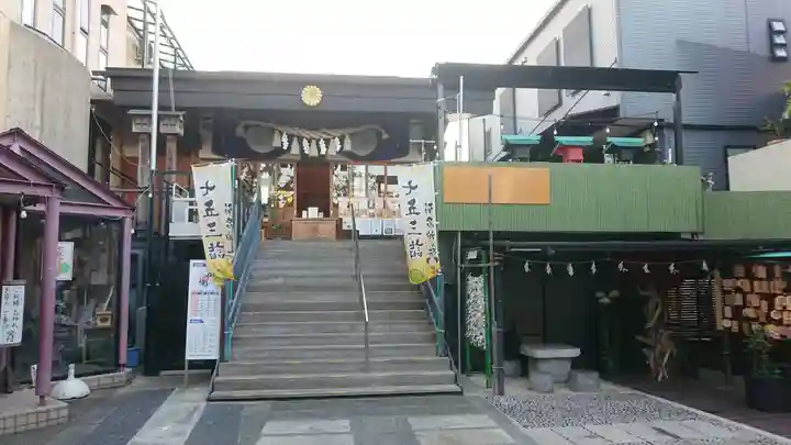 菊名神社の本殿・本堂