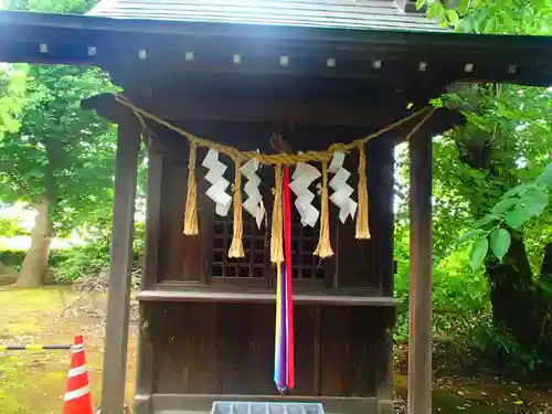 米本神社の末社