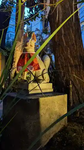 五十稲荷神社(栄寿稲荷神社)の狛犬