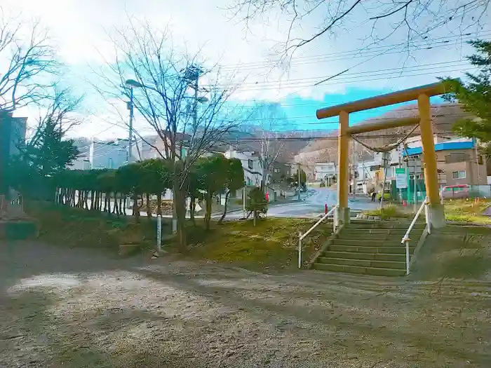 円山西町神社の鳥居