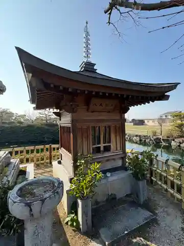 西林寺奥の院(杖の淵)の本殿・本堂