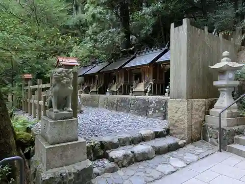 天河大辨財天社の末社・摂社