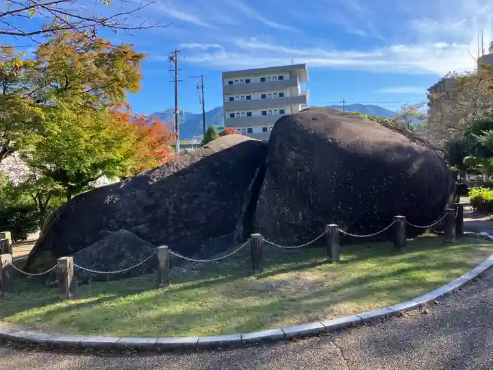 女夫岩神社(岐阜県)