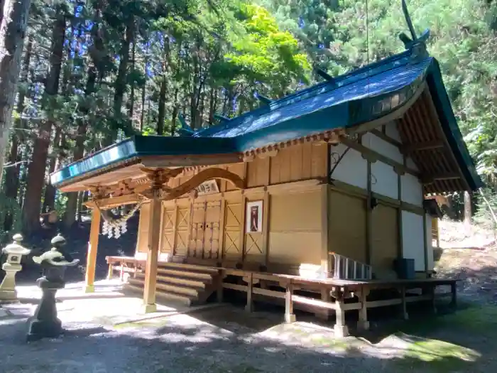 圓子神社の本殿