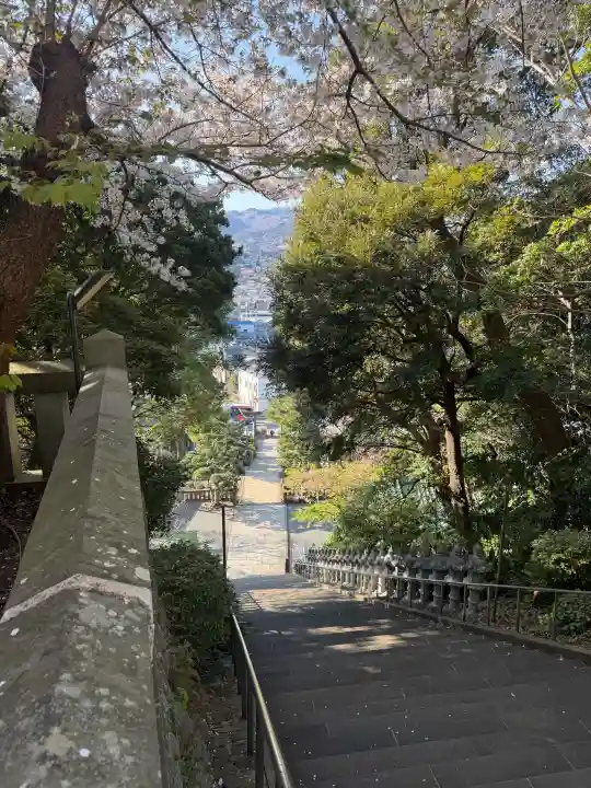 貴船神社の{uncategorized: "未分類", other: "その他", undefined: "問題あり", building: "その他建物", grave: "お墓", sacred_gate: "鳥居", guardian: "狛犬", statue: "像", buddha: "仏像", history: "歴史", nature: "自然", garden: "庭園", animal: "動物", pagoda: "塔", temizu: "手水舎", mountain_gate: "山門・神門", sanctuary: "本殿・本堂", subordinate: "末社・摂社", art: "芸術", scenery: "景色", jizo: "地蔵", ema: "絵馬", goshuin: "御朱印", omikuji: "おみくじ", items: "授与品その他", amulet: "お守り", goshuincho: "御朱印帳", eats: "食事", festival: "お祭り", votive_dance: "神楽", shichigosan: "七五三参", wedding: "結婚式", experience: "体験その他", initially: "初詣", around: "周辺", anti_infection: "感染症対策"}