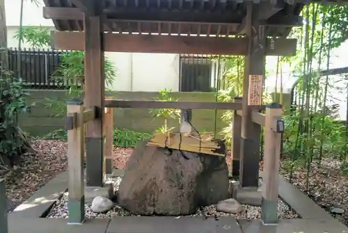 伊豆美神社の手水舎