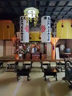 岩角山 岩角寺の本殿・本堂