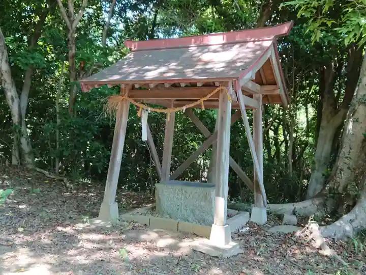 幸稲荷神社の手水舎