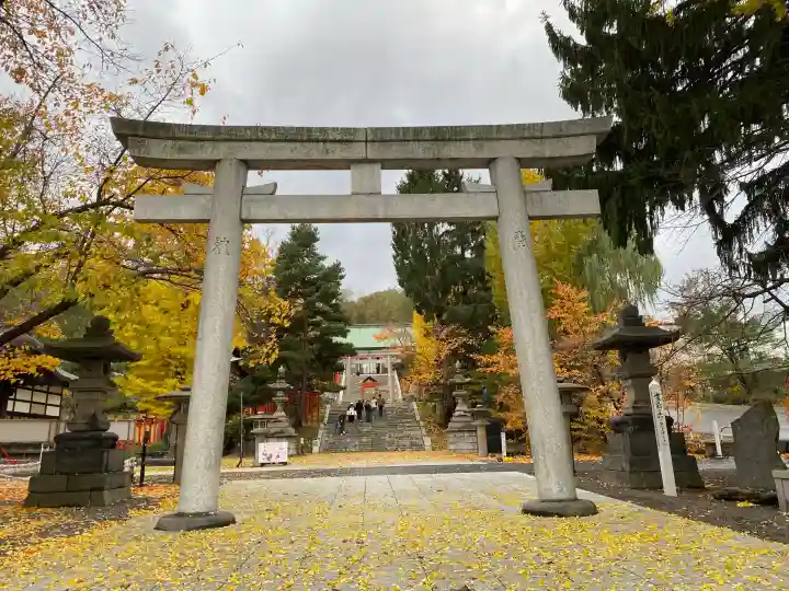 住吉神社の{uncategorized: "未分類", other: "その他", undefined: "問題あり", building: "その他建物", grave: "お墓", sacred_gate: "鳥居", guardian: "狛犬", statue: "像", buddha: "仏像", history: "歴史", nature: "自然", garden: "庭園", animal: "動物", pagoda: "塔", temizu: "手水舎", mountain_gate: "山門・神門", sanctuary: "本殿・本堂", subordinate: "末社・摂社", art: "芸術", scenery: "景色", jizo: "地蔵", ema: "絵馬", goshuin: "御朱印", omikuji: "おみくじ", items: "授与品その他", amulet: "お守り", goshuincho: "御朱印帳", eats: "食事", festival: "お祭り", votive_dance: "神楽", shichigosan: "七五三参", wedding: "結婚式", experience: "体験その他", initially: "初詣", around: "周辺", anti_infection: "感染症対策"}