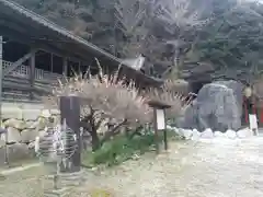 香春神社の建物その他