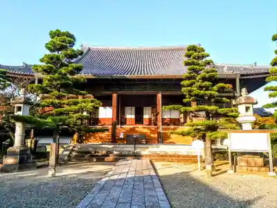 常楽寺の本殿・本堂
