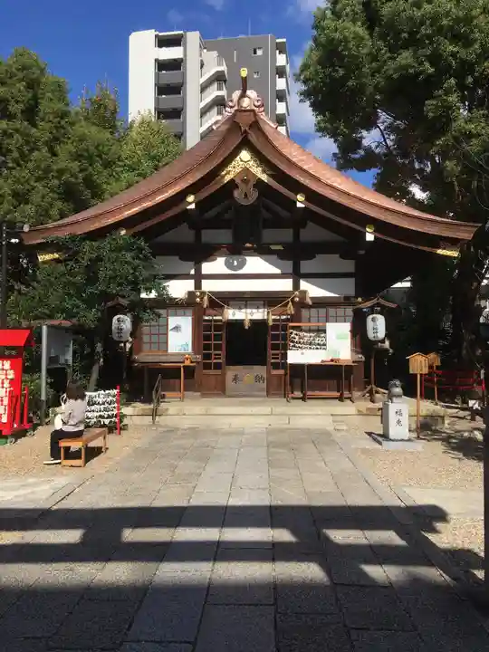 三輪神社の本殿・本堂