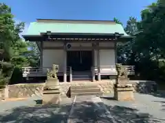 白山神社の本殿