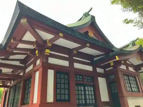 東神奈川熊野神社の{uncategorized: "未分類", other: "その他", undefined: "問題あり", building: "その他建物", grave: "お墓", sacred_gate: "鳥居", guardian: "狛犬", statue: "像", buddha: "仏像", history: "歴史", nature: "自然", garden: "庭園", animal: "動物", pagoda: "塔", temizu: "手水舎", mountain_gate: "山門・神門", sanctuary: "本殿・本堂", subordinate: "末社・摂社", art: "芸術", scenery: "景色", jizo: "地蔵", ema: "絵馬", goshuin: "御朱印", omikuji: "おみくじ", items: "授与品その他", amulet: "お守り", goshuincho: "御朱印帳", eats: "食事", festival: "お祭り", votive_dance: "神楽", shichigosan: "七五三参", wedding: "結婚式", experience: "体験その他", initially: "初詣", around: "周辺", anti_infection: "感染症対策"}