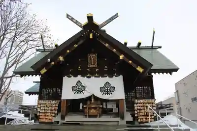 札幌諏訪神社の本殿・本堂