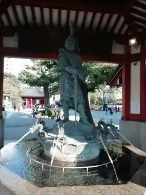 浅草寺の手水舎