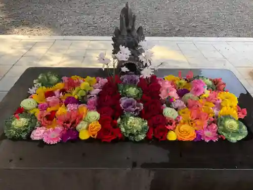 美濃國一宮　南宮大社の手水舎