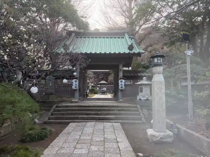 常立寺の{uncategorized: "未分類", other: "その他", undefined: "問題あり", building: "その他建物", grave: "お墓", sacred_gate: "鳥居", guardian: "狛犬", statue: "像", buddha: "仏像", history: "歴史", nature: "自然", garden: "庭園", animal: "動物", pagoda: "塔", temizu: "手水舎", mountain_gate: "山門・神門", sanctuary: "本殿・本堂", subordinate: "末社・摂社", art: "芸術", scenery: "景色", jizo: "地蔵", ema: "絵馬", goshuin: "御朱印", omikuji: "おみくじ", items: "授与品その他", amulet: "お守り", goshuincho: "御朱印帳", eats: "食事", festival: "お祭り", votive_dance: "神楽", shichigosan: "七五三参", wedding: "結婚式", experience: "体験その他", initially: "初詣", around: "周辺", anti_infection: "感染症対策"}