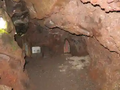 無戸室浅間神社(船津胎内神社)のその他建物